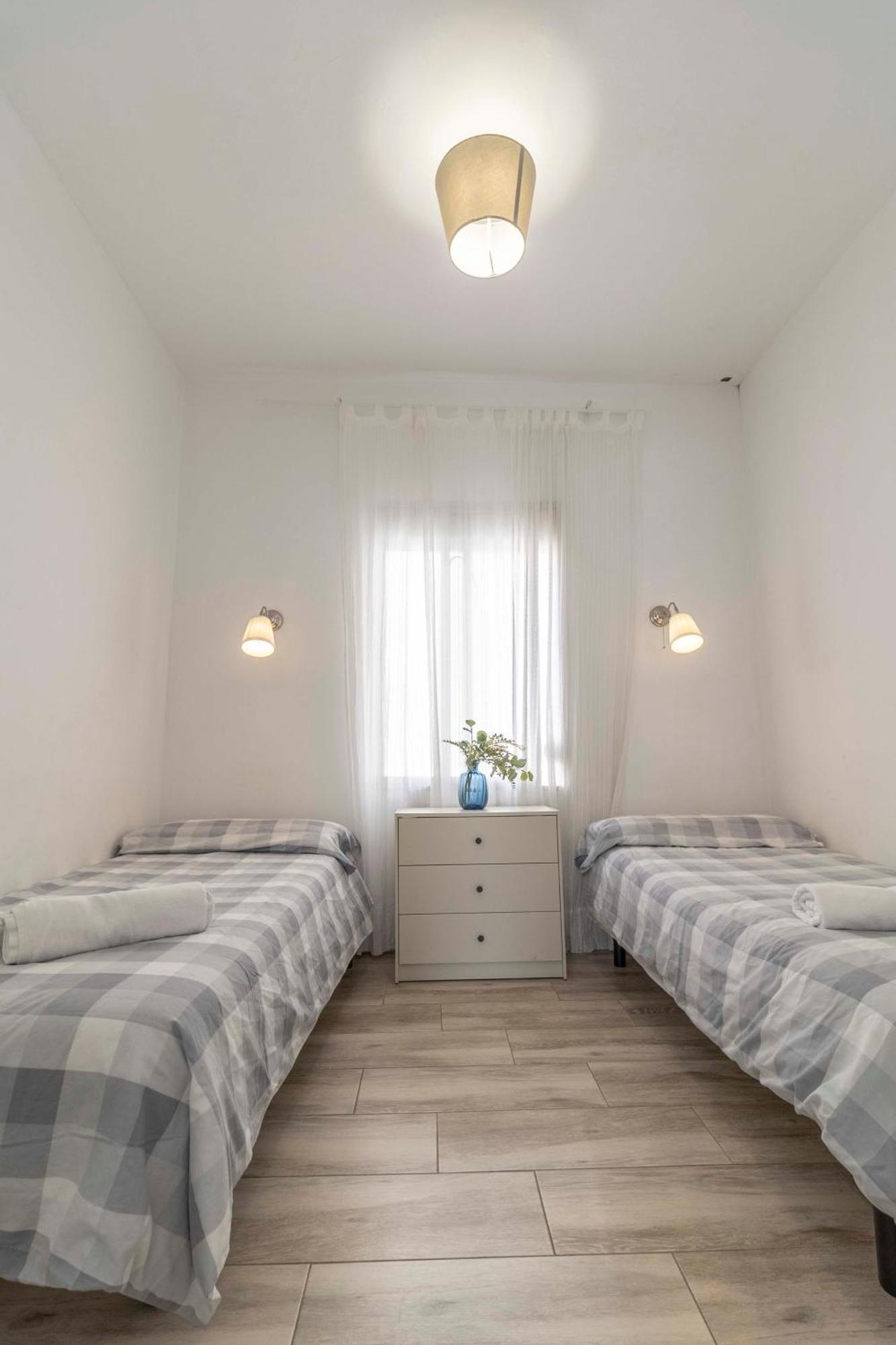 Apartamentos Los Remedios Sewilla Zewnętrze zdjęcie